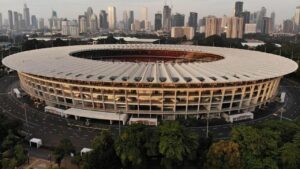 1.295 Aparat Gabungan Amankan Laga Persija vs Bhayangkara Presisi di GBK dengan Pendekatan Humanis