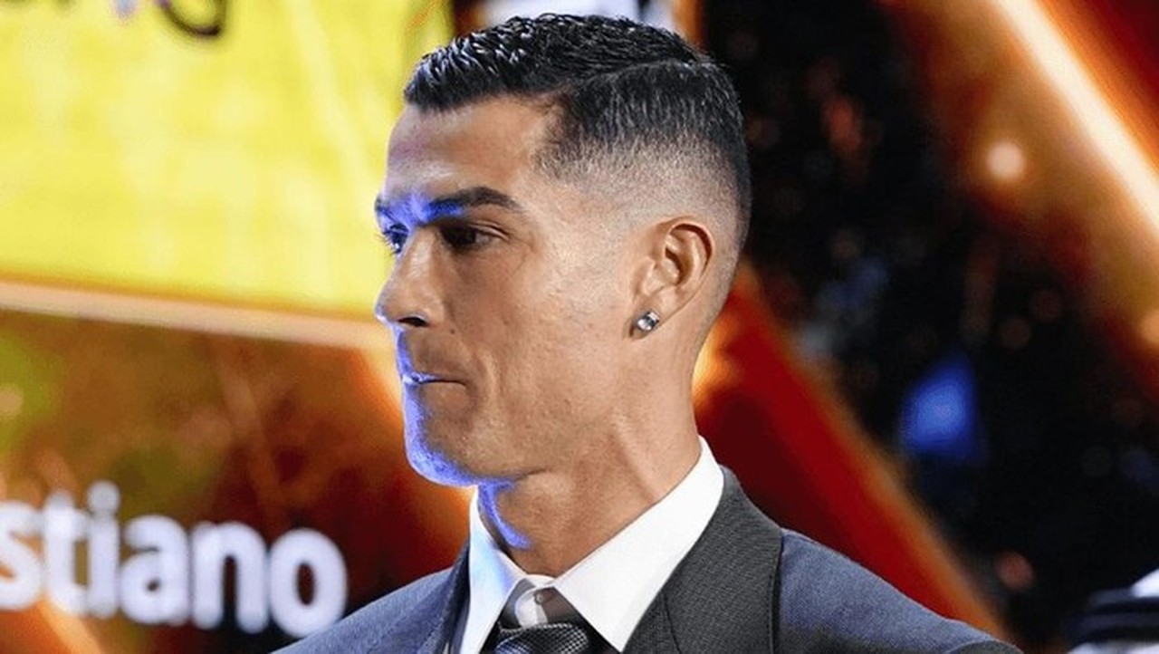Cristiano Ronaldo Dinobatkan Pemain Terbaik Timur Tengah di Dubai d’Or 2025