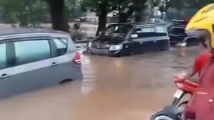 Banjir 1 Meter Rendam 60 Rumah di Gunung Putri Bogor Akibat Tanggul Jebol