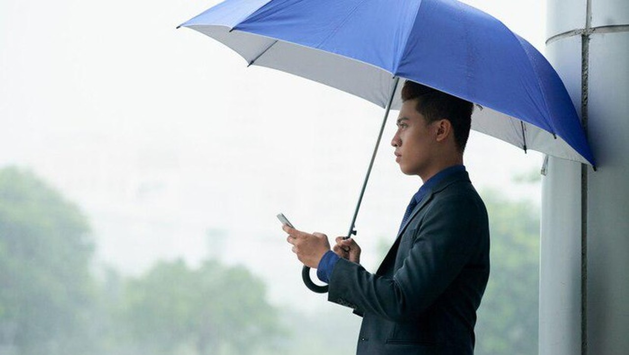 BMKG Rilis Prakiraan Cuaca Malam Tahun Baru 2025 di Seluruh Indonesia, Waspada Hujan Ringan