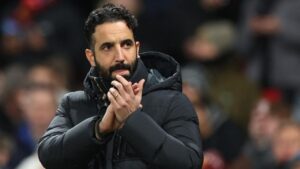 Ruben Amorim Tegaskan Perubahan Formasi MU Bukan Akibat Tekanan Media atau Suporter