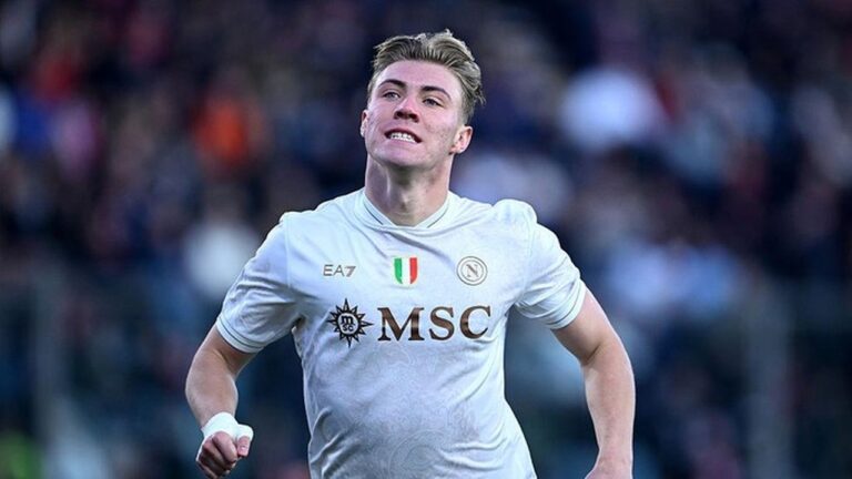 Rasmus Hojlund Ungkap Pengalaman Jadi Kunci Performa Tajamnya di Napoli
