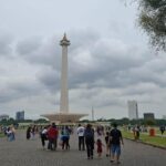 Libur Natal 2025: 130 Ribu Pengunjung Padati Kawasan Monas Jakarta