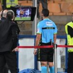 Riccardo Montolivo Kritik Keras VAR: Terlalu Intervensi, Wasit Serie A Kehilangan Otoritas