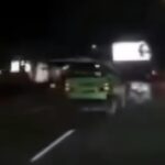 Angkot Ugal-ugalan di Bogor Terekam Tabrak Ojol Lalu Kabur, Polisi Telusuri