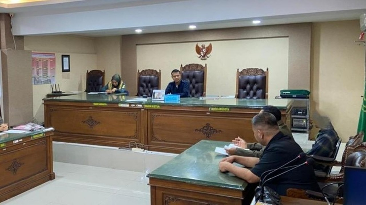 Hakim Muara Enim Beri Vonis Pemaafan untuk Pelaku Anak Berdasarkan KUHP dan KUHAP Baru Hakim Muara Enim Beri Vonis Pemaafan untuk Pelaku Anak Berdasarkan KUHP dan KUHAP Baru