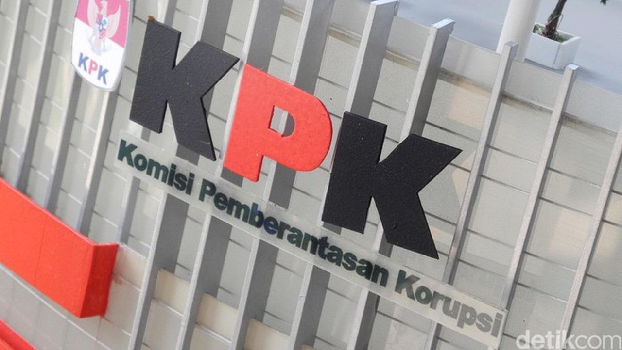 KPK Periksa Eks Kajari Bekasi, Dalami Kasus Suap Bupati Ade Kuswara
