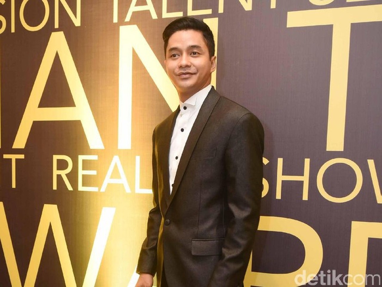 Adly Fairuz Terjerat Dua Kasus Hukum: Dugaan Janji Palsu Masuk Akpol dan Gugatan Perdata Adly Fairuz Terjerat Dua Kasus Hukum: Dugaan Janji Palsu Masuk Akpol dan Gugatan Perdata