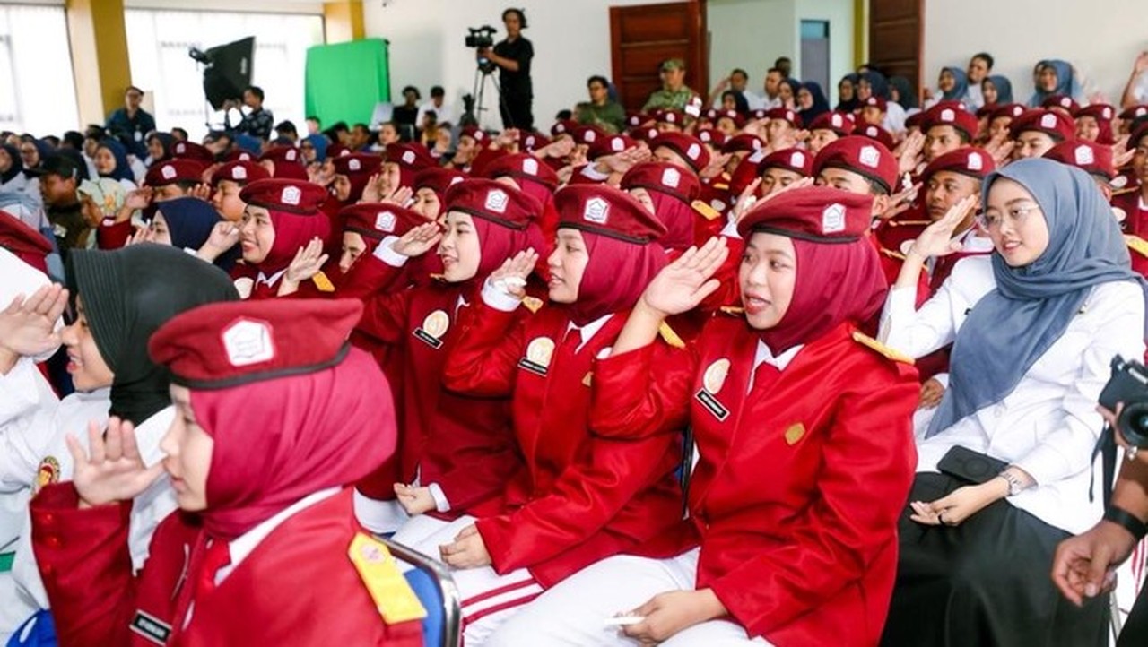 Presiden Prabowo Hadiri Peluncuran Sekolah Rakyat di Banjarbaru, Siswa Ungkap Harapan Presiden Prabowo Hadiri Peluncuran Sekolah Rakyat di Banjarbaru, Siswa Ungkap Harapan
