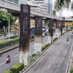 Warga Jaksel Sambut Pembongkaran Tiang Monorel Mangkrak, Harap Lalu Lintas Lancar