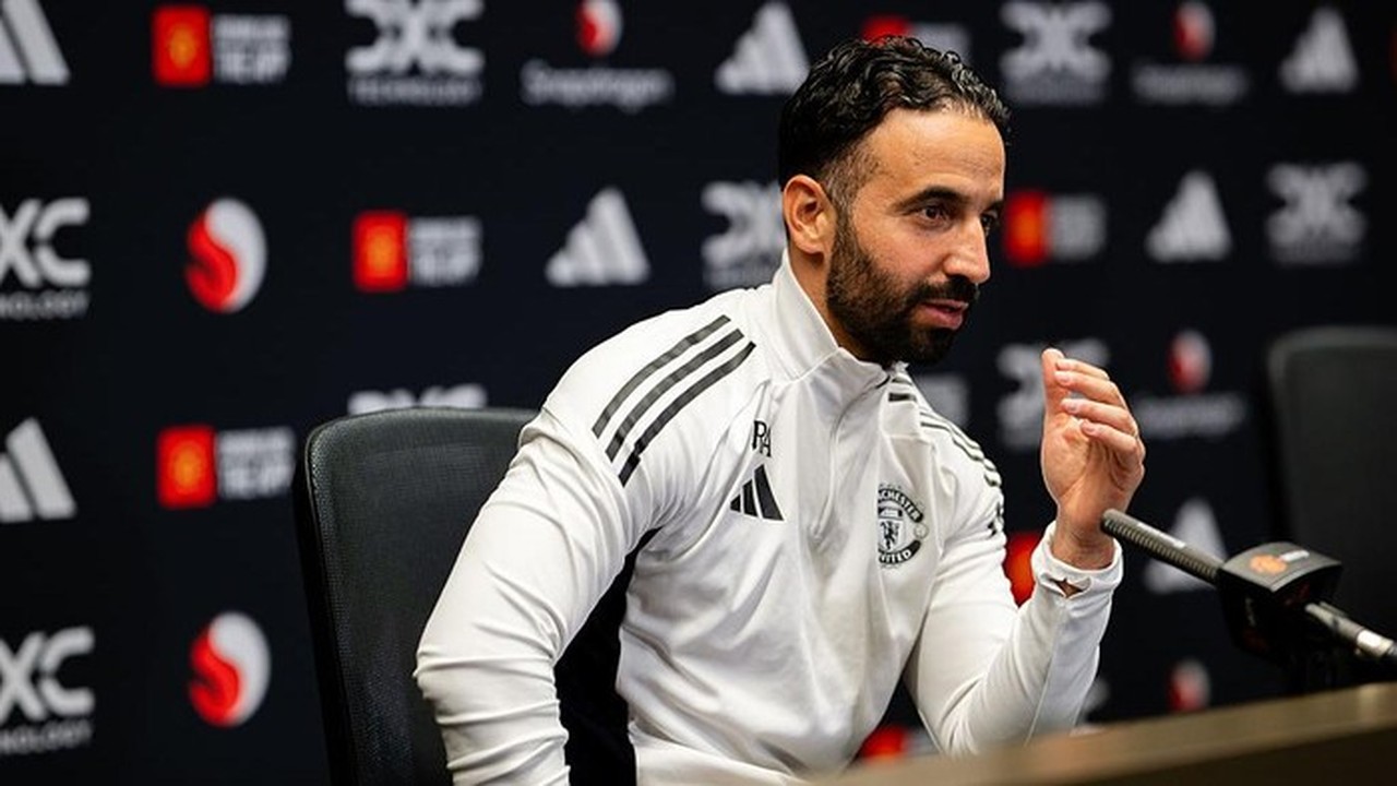 Dipecat Usai ‘Serang’ MU dan Gary Neville, Ruben Amorim Angkat Koper dari Old Trafford