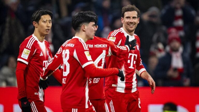 Bayern Munich Bantai Wolfsburg 8-1, Kokoh di Puncak Klasemen Bundesliga Bayern Munich Bantai Wolfsburg 8-1, Kokoh di Puncak Klasemen Bundesliga