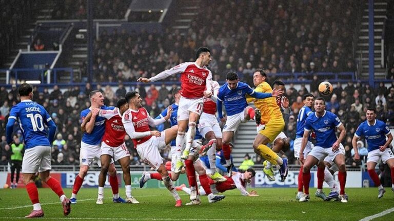 Arsenal Lolos ke Babak Keempat Piala FA Berkat Keunggulan Bola Mati atas Portsmouth Arsenal Lolos ke Babak Keempat Piala FA Berkat Keunggulan Bola Mati atas Portsmouth