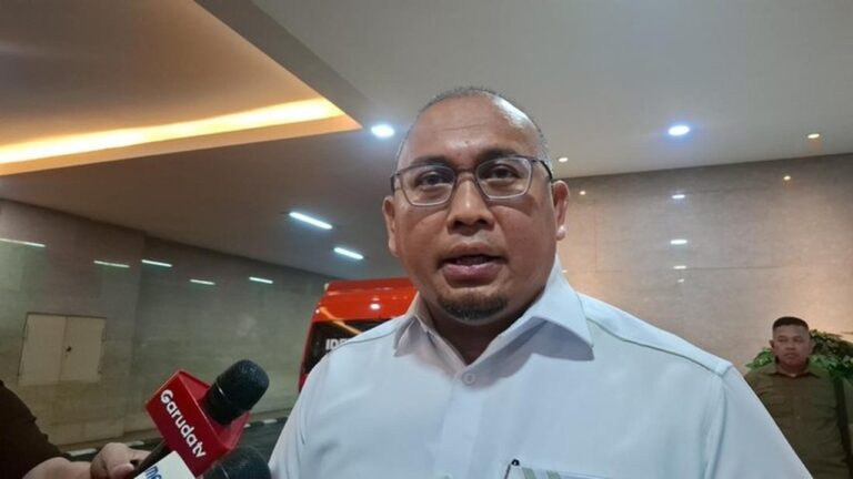 Andre Rosiade Desak Bareskrim Polri Tindak Tegas Maraknya Penambangan Emas Ilegal di Sumbar
