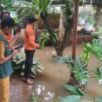 Tembok Jebol, Banjir Terjang Permukiman Warga di Bojonggede Bogor Akibat Hujan Deras