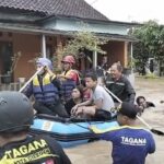 Tanggul Jebol, Banjir Rendam Tiga Kecamatan di Cilegon, Ratusan Warga Mengungsi