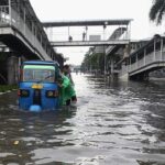 Banjir Jakarta: 22 RT dan 5 Ruas Jalan Masih Terendam Air Setinggi 35 Cm