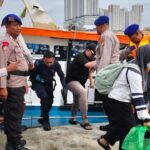 Kapal Mati Mesin di Pulau Onrust, Puluhan Penumpang KM Bima Dievakuasi Cepat Polda Metro