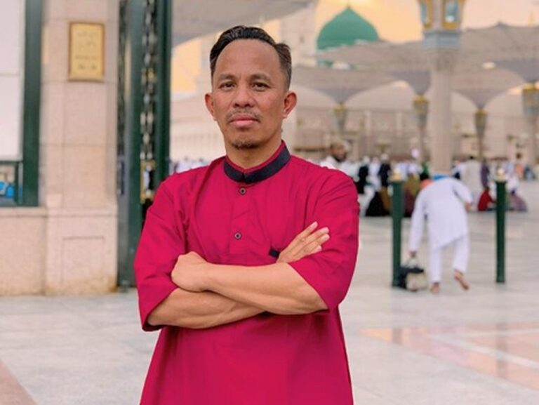 Hak Jawab Ayah Atta Halilintar: Tanah Ponpes di Pekanbaru Sah Milik Anofial Asmid Hak Jawab Ayah Atta Halilintar: Tanah Ponpes di Pekanbaru Sah Milik Anofial Asmid