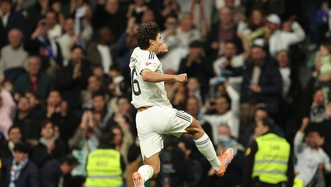 Hat-trick Sempurna Gonzalo Garcia: Madrid Unggul di Tengah Krisis Lini Depan