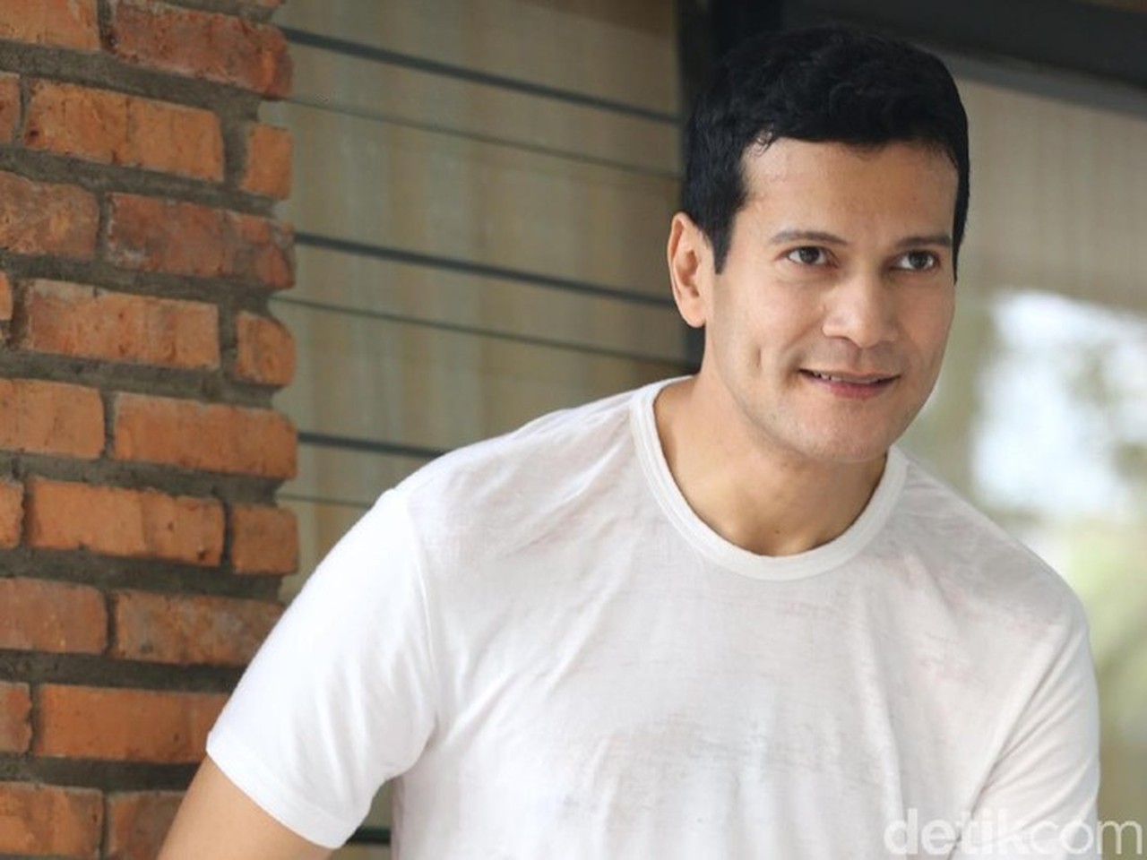 Adam Jordan Akui Sering Dicubit Ibu-Ibu Akibat Peran Suami Tak Tegas