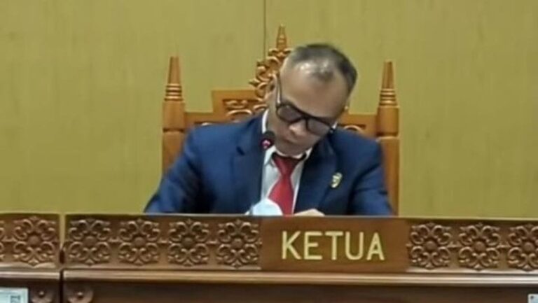 KIP Putuskan Salinan Ijazah Jokowi Terbuka, KPU Diperintahkan Berikan Informasi