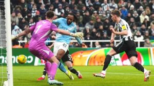 Manchester City Taklukkan Newcastle 2-0 di Leg Pertama Semifinal Carabao Cup