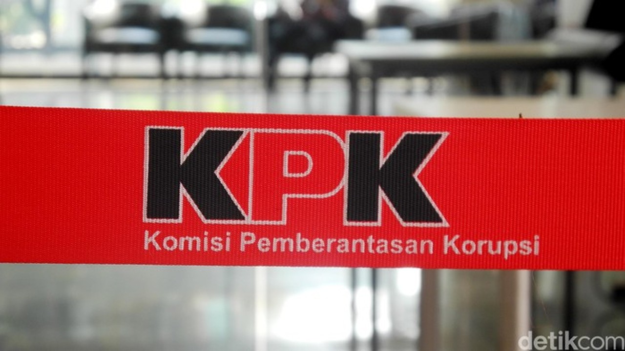 KPK Geledah Kantor Pusat DJP Terkait Kasus Suap Pengaturan Pajak Rp 23 Miliar KPK Geledah Kantor Pusat DJP Terkait Kasus Suap Pengaturan Pajak Rp 23 Miliar