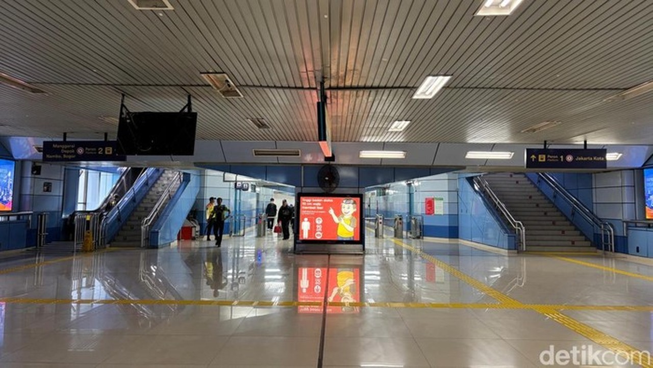 Jalur Red Line Jakarta: 6 Stasiun KRL Berhias Warna-warni Penuh Makna