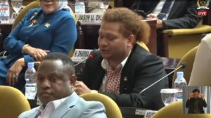 Senator Papua Interupsi Paripurna DPD: Papua Butuh Sekolah dan RS, Bukan Markas Tentara