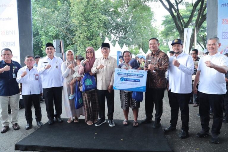 Mendes Yandri Susanto Buka Pameran Produk Unggulan, Dorong Pelaku Usaha Desa ke Tingkat Nasional Mendes Yandri Susanto Buka Pameran Produk Unggulan, Dorong Pelaku Usaha Desa ke Tingkat Nasional