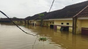 Perumahan Taman Cikande Terendam Banjir, Ketinggian Air Capai 2 Meter