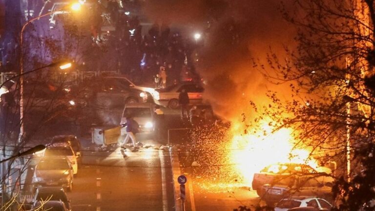 Sulit Kontak WNI di Iran, Pemerintah Siapkan Rencana Evakuasi Darurat