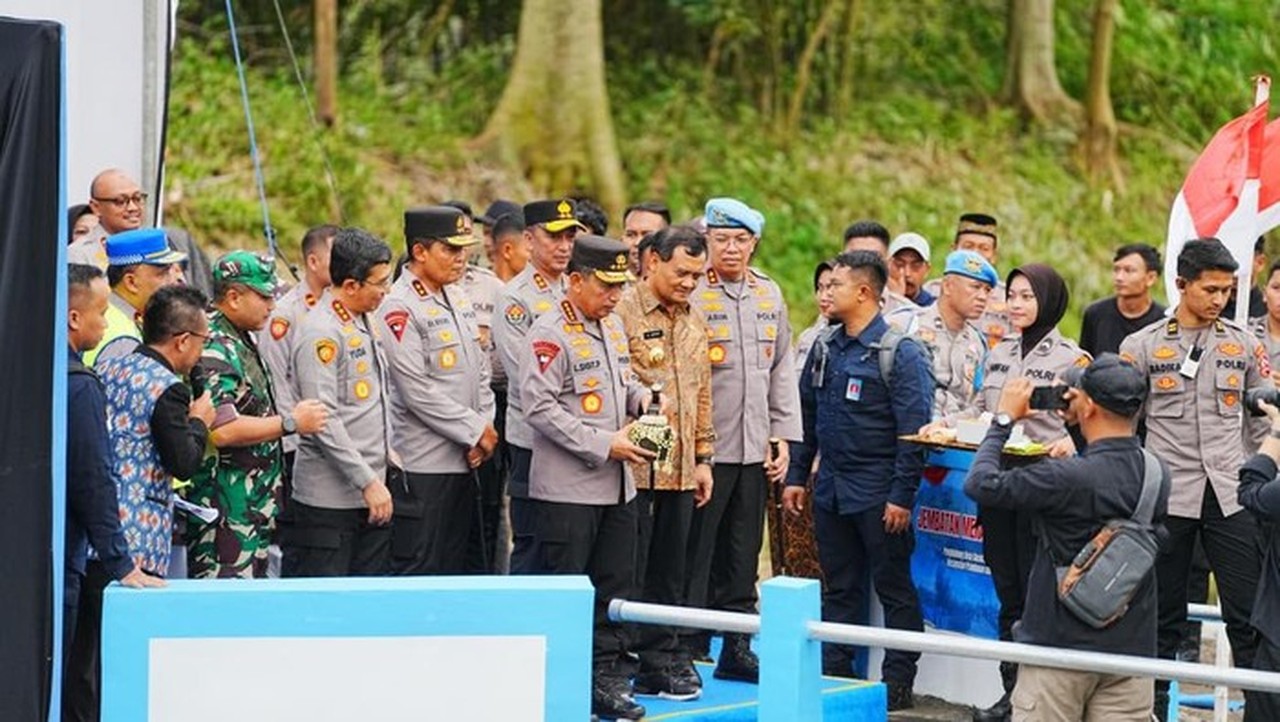 Kapolri Resmikan 19 Jembatan ‘Merah Putih Presisi’ di Jateng, Permudah Mobilitas Warga