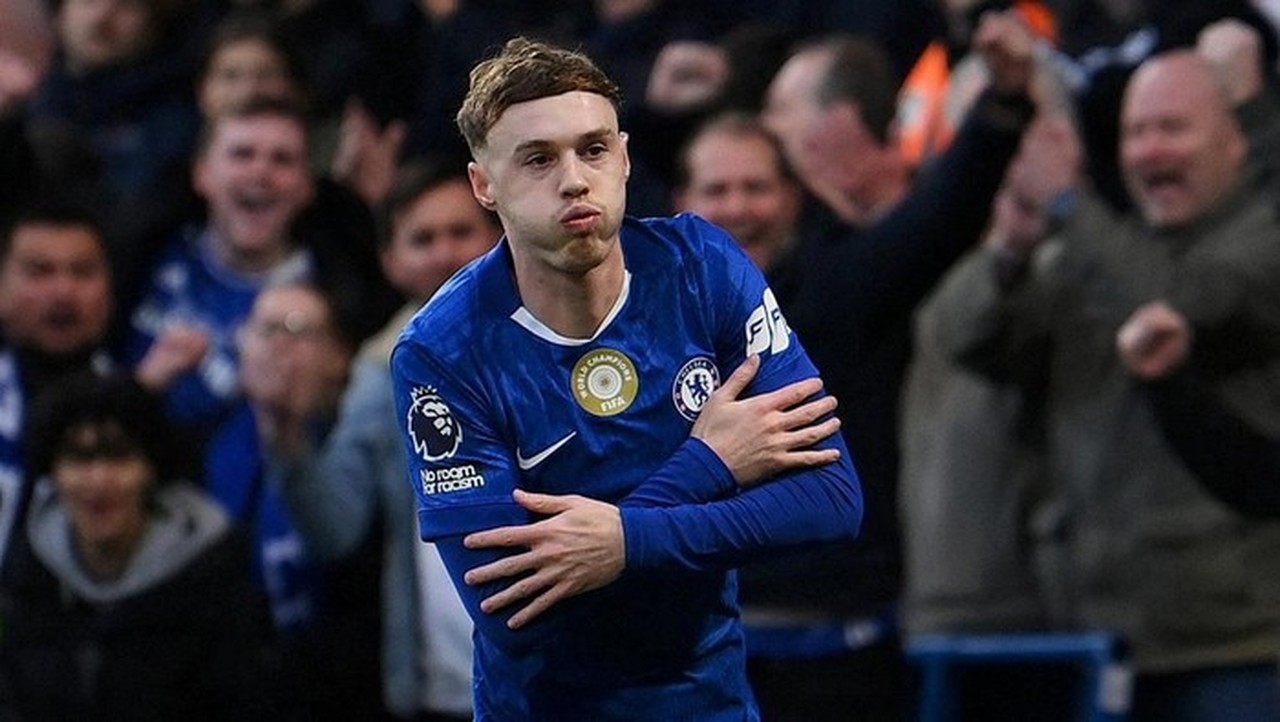 Liam Rosenior Yakin Cole Palmer Punya Potensi Lebih Besar di Chelsea Liam Rosenior Yakin Cole Palmer Punya Potensi Lebih Besar di Chelsea