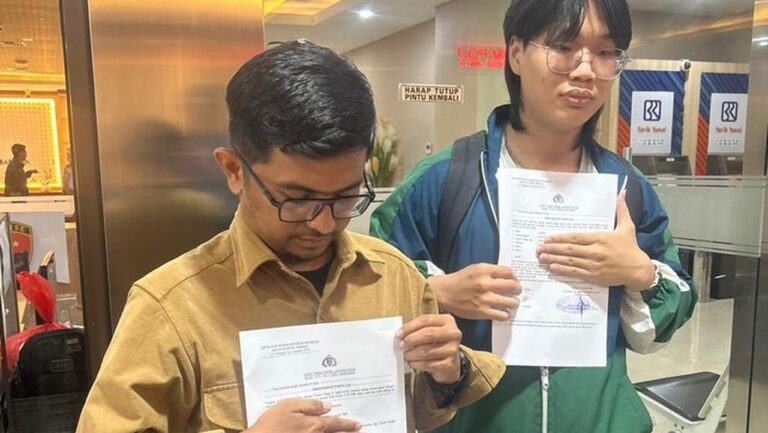 Aktivis Greenpeace dan Influencer Dilaporkan ke Bareskrim Akibat Teror Bangkai Ayam dan Ancaman Aktivis Greenpeace dan Influencer Dilaporkan ke Bareskrim Akibat Teror Bangkai Ayam dan Ancaman