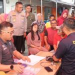 Kapolresta Tangerang Kirim Tim Medis ke Lokasi Banjir Jayanti, Pastikan Kondisi Warga Terdampak