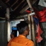 Atap Rumah Warga Bogor Ambruk Diterjang Hujan Deras dan Angin Kencang