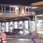 Mobil Lawan Arah di Jalur TransJakarta Matraman, Akhirnya Mundur Terkendali