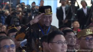 Prabowo Heran Sultan Kukar di Belakang, Pemprov Kaltim Jelaskan Aturan Protokol Istana