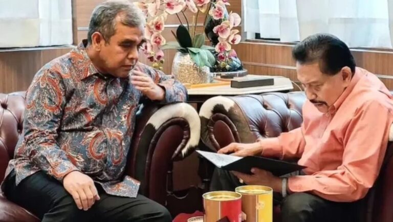 Ketua MPR Ahmad Muzani Temui AM Hendropriyono, Bahas Intelijen dan Dinamika Global Ketua MPR Ahmad Muzani Temui AM Hendropriyono, Bahas Intelijen dan Dinamika Global