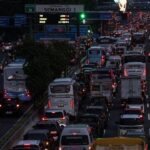 Macet di Tol Keluar Jakarta Jelang Long Weekend, Cek Titik Kepadatan Ini