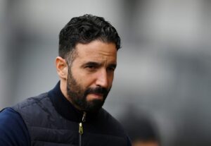 Dipecat Manchester United, Ruben Amorim Bungkam Saat Dihadang Media di Portugal