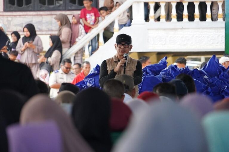 Wamendagri Bima Arya: Rehabilitasi Sawah Terdampak Bencana Sumatra Dipercepat