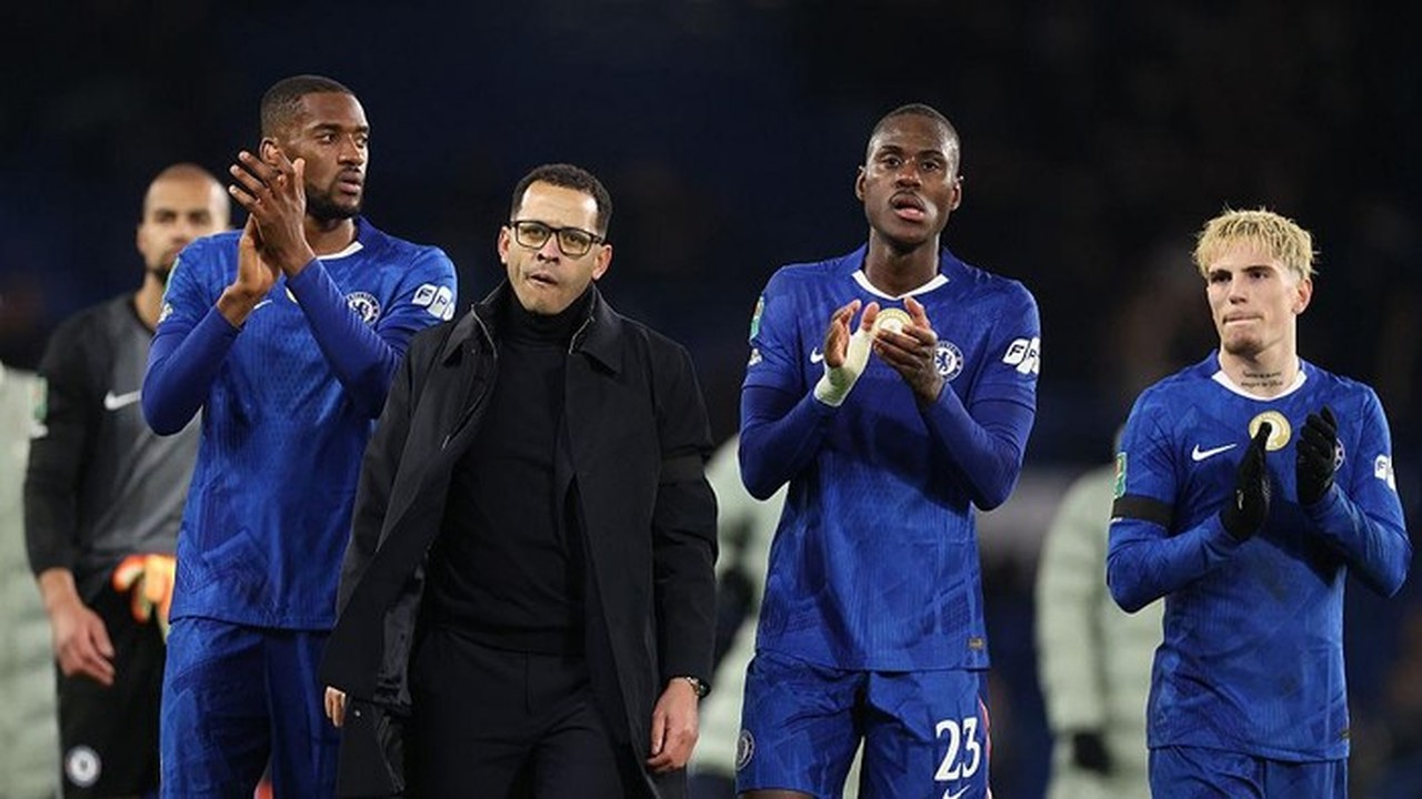 Serangan Virus Menghantam Chelsea, Liam Rosenior Hadapi Ujian Tambahan di Tengah Krisis