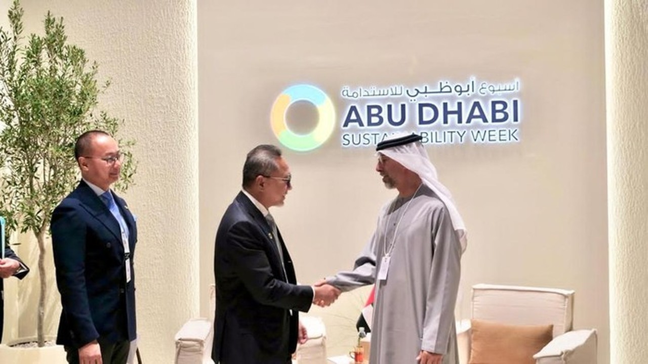 Eddy Soeparno dan Zulkifli Hasan Dorong Investasi Energi Terbarukan Indonesia di UEA