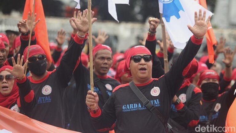 Buruh Minta Subsidi Upah Rp 200 Ribu, DPRD DKI Sarankan Revisi UMP