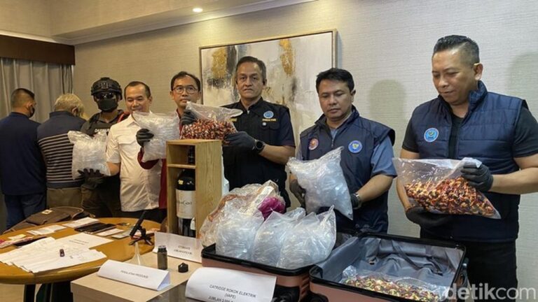 BNN Ungkap Produksi Vape Berisi Narkoba di Jaksel, Sita Ribuan Cartridge dan Cairan Etomidate