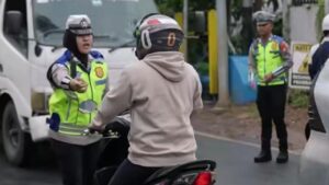 Polisi Intensifkan Penertiban Pengendara Lawan Arah di Lebak Bulus Setiap Hari