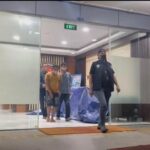 Resahkan Pengendara, Dua ‘Pak Ogah’ Pelaku Pungli di Jakbar Diringkus Polisi